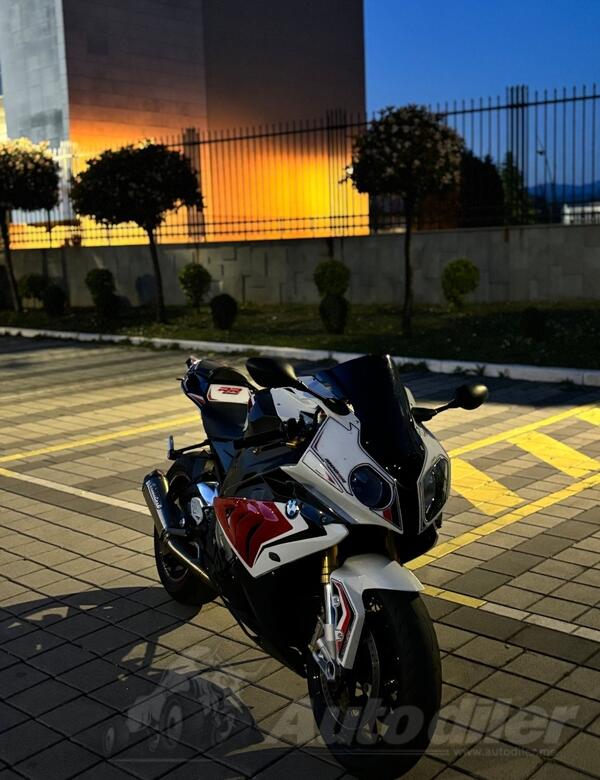 BMW - S1000RR