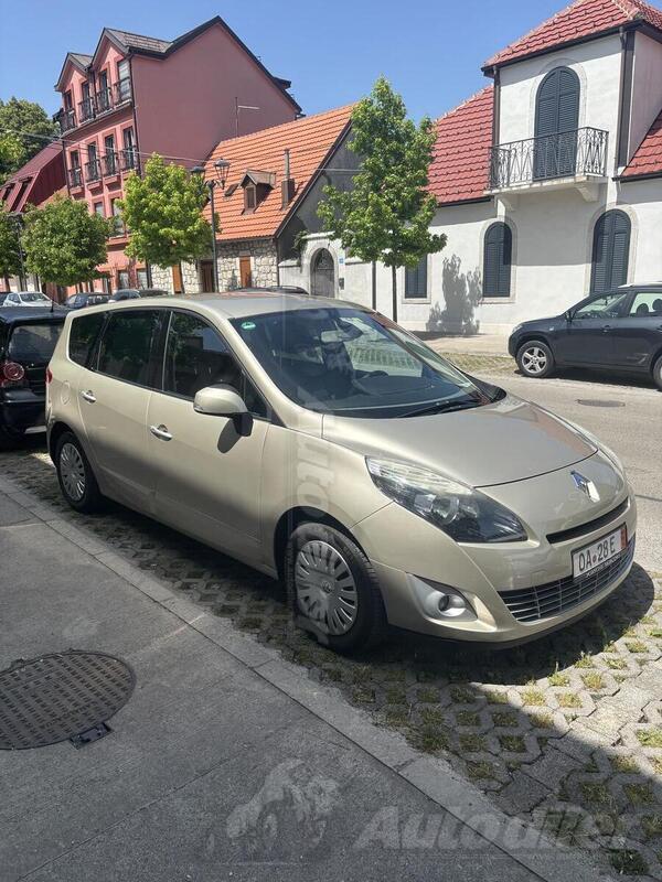 Renault - Grand Scenic - 1.9