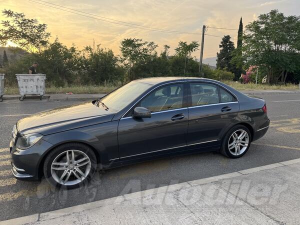 Mercedes Benz - C 200 - CDI⁸