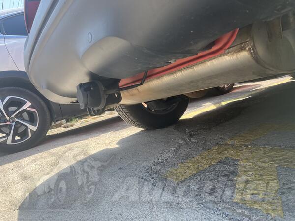 Kuka za vuču Renault