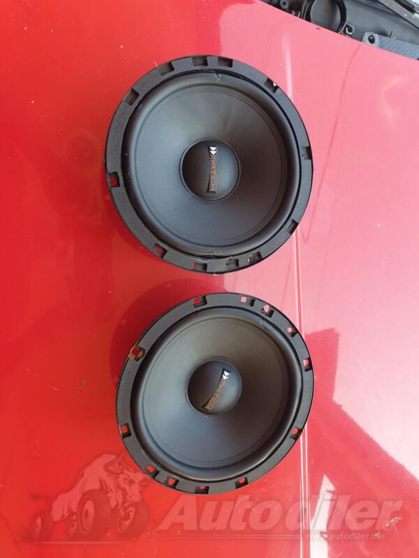 Установка музыки, звуковой системы и мультимедиа - Автоэлектрические услуги