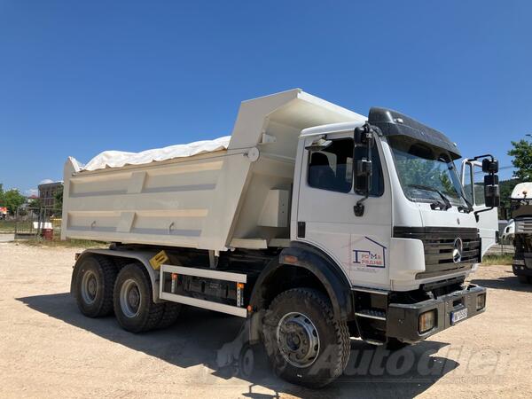 Mercedes Benz - 2527