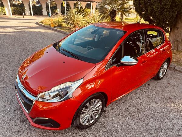 Peugeot - 208 - 1.6 HDI