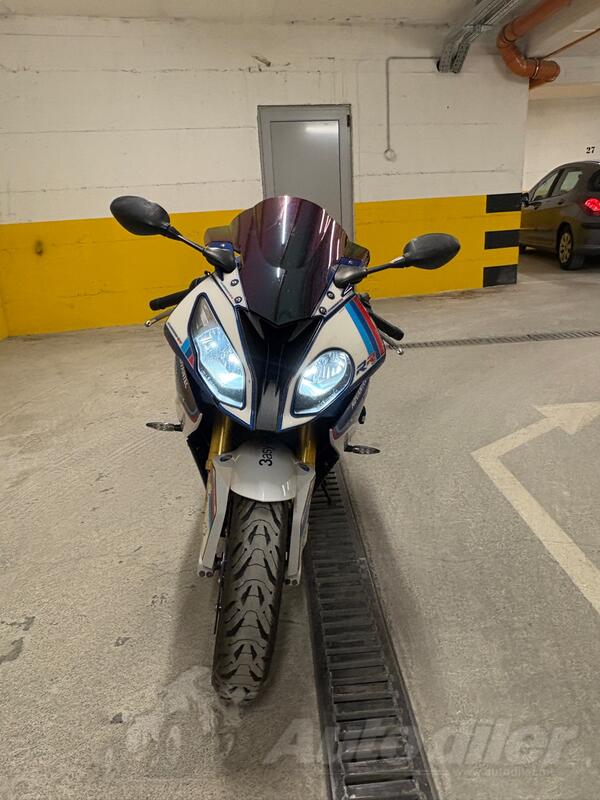 BMW - S1000RR