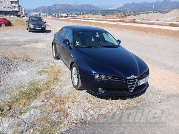 Alfa Romeo - 159 - 1.9 110 kw