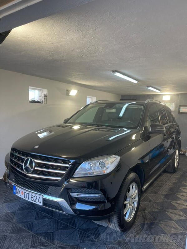 Mercedes Benz - ML 350 - 350