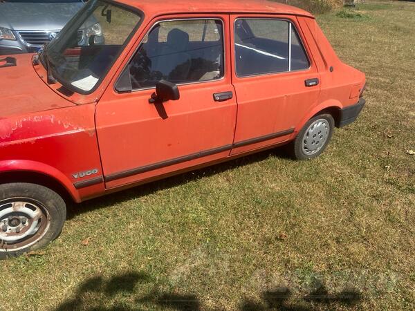 Zastava - 101 - skala55