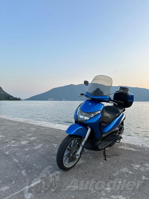 Piaggio - Beverly 250 ie