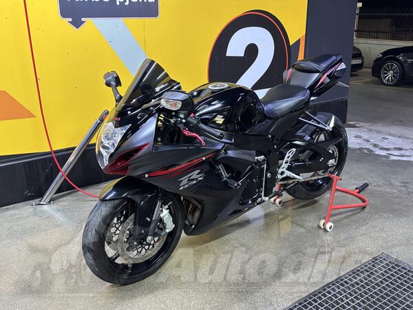 Suzuki - GSXR600