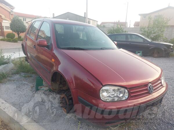 U djelovima Volkswagen - Golf 4 1.9 tdi