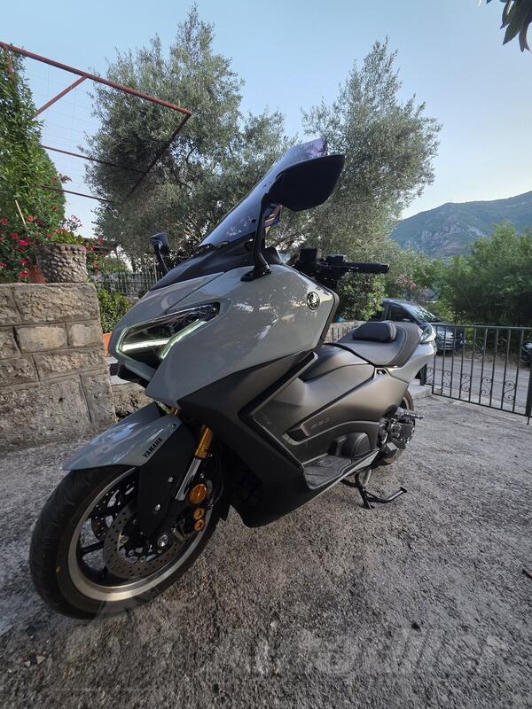 Yamaha - T Max TechMax