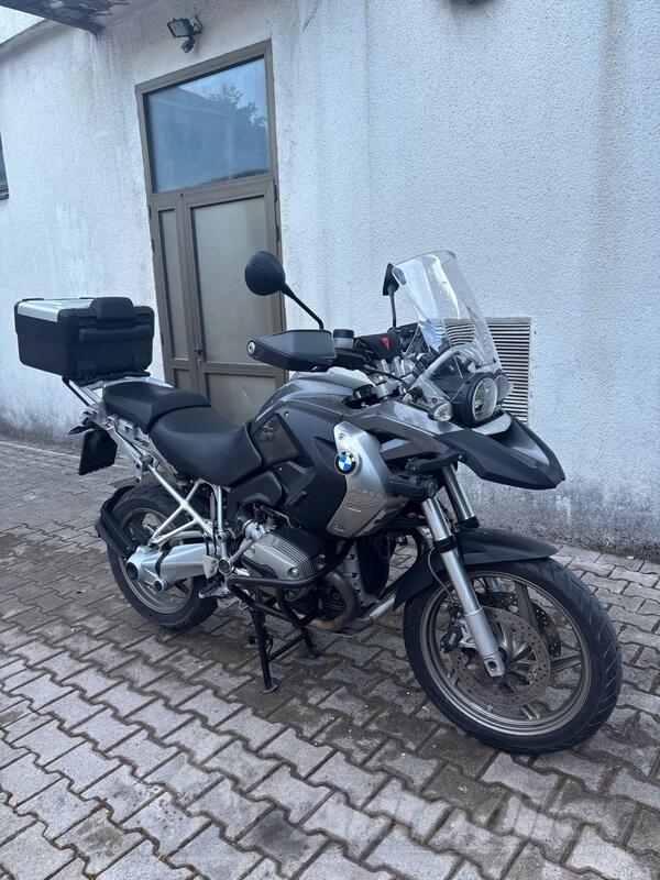 BMW - R1200gs