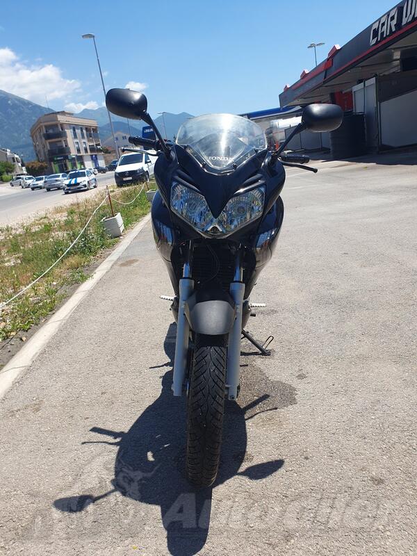 Honda - Varadero XL 125 V