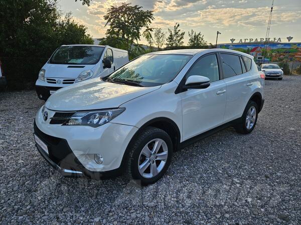 Toyota - RAV 4 - 2.0 D4D