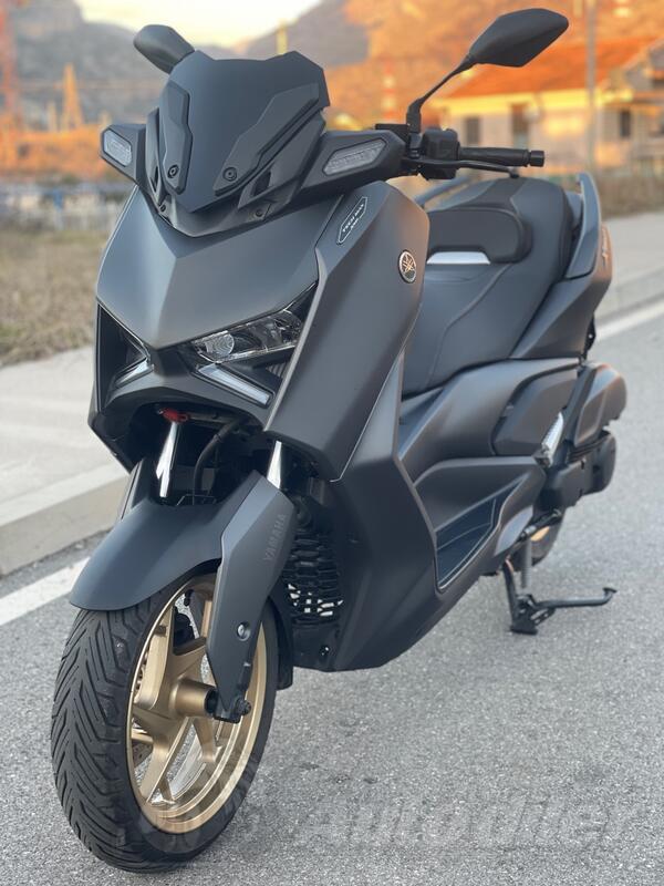 Yamaha - Xmax TechMAX
