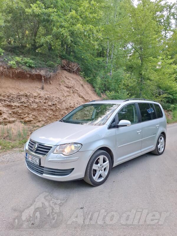 Volkswagen - Touran - 2.0TDI