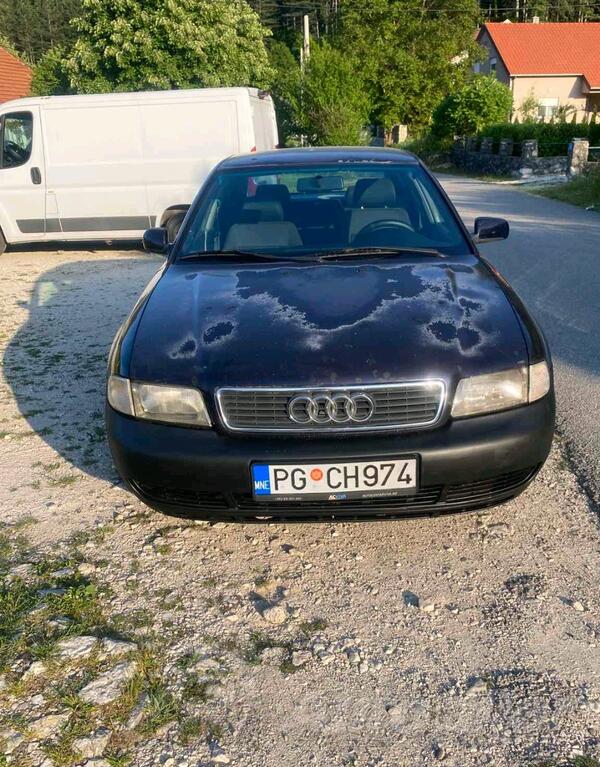 Audi - A4 - 1.9