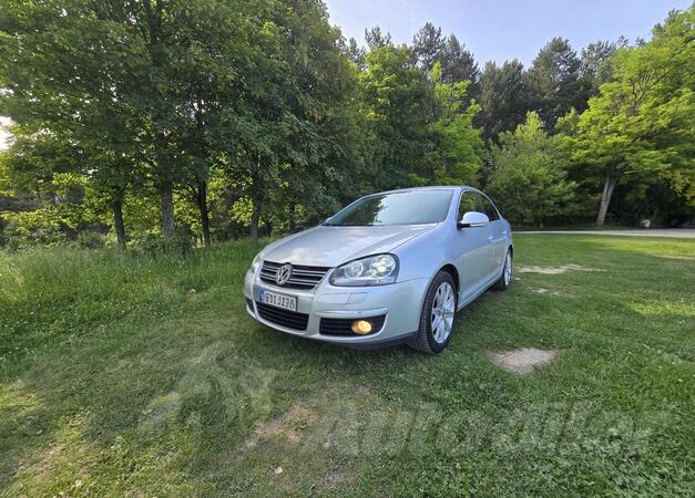 Volkswagen - Jetta - 2.0Tdi