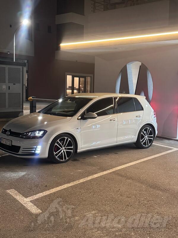 Volkswagen - Golf 7 - 2.0
