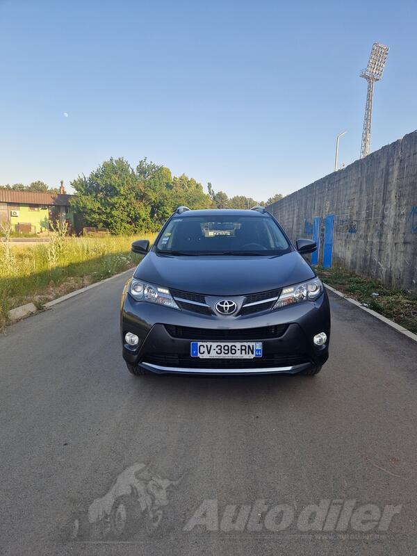 Toyota - RAV 4 - 2.0 D4D