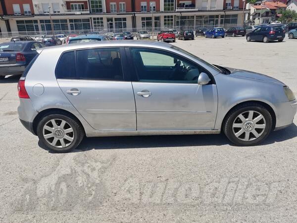 Volkswagen - Golf 5 - 1.9TDI