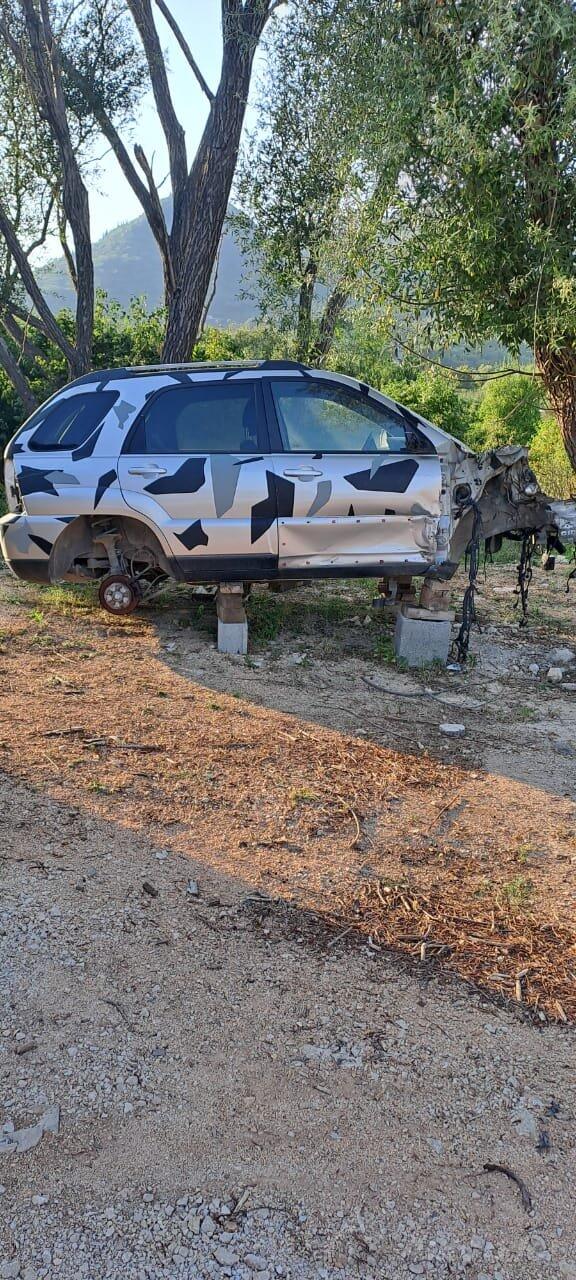 U djelovima Kia - Sportage 2.0