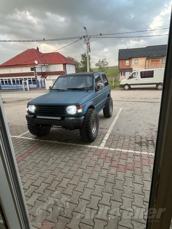 Mitsubishi - Pajero - 1.9