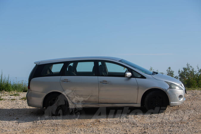 Mitsubishi - Grandis - 2.0 DI-D