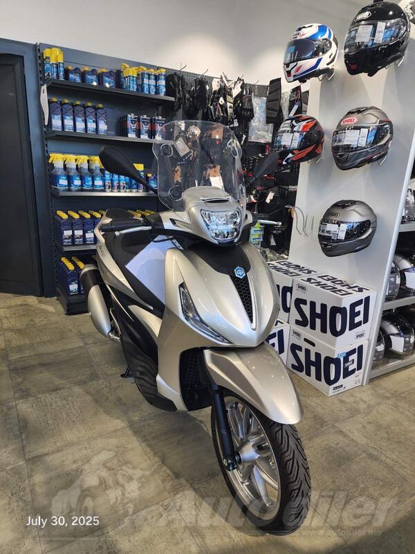 Piaggio - Beverly 300 HPE