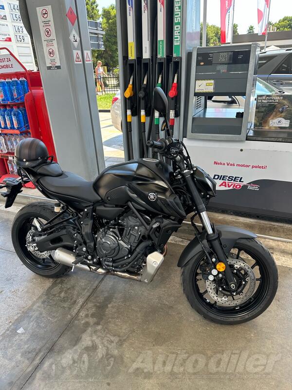 Yamaha - MT07