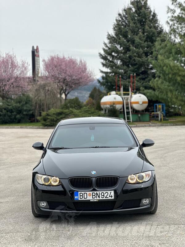BMW - 320 - 2.0
