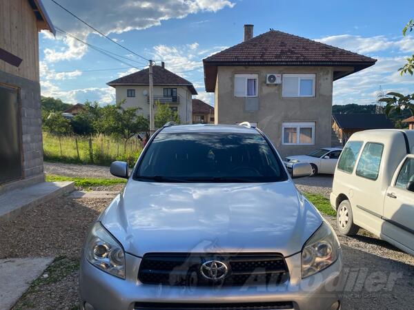 Toyota - RAV 4 - 2.2 D4D