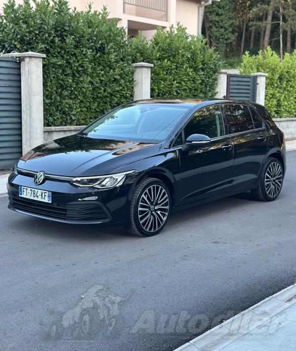 Volkswagen - Golf 8