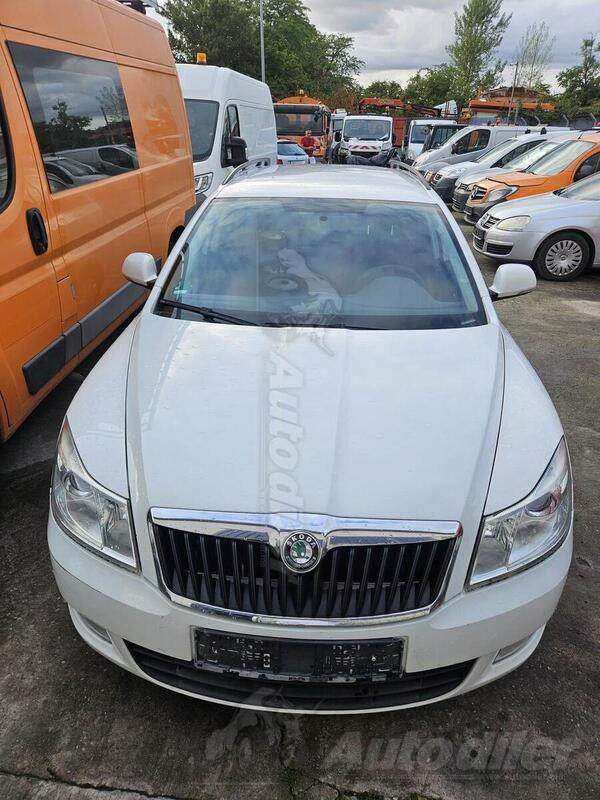 Škoda - Octavia - 1.6