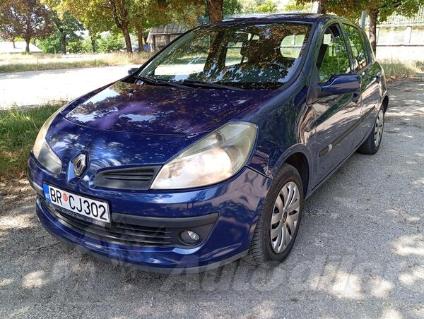 Renault - Clio - 1.5 dci