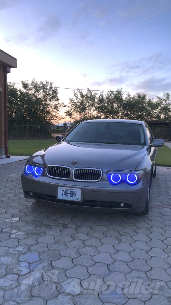 BMW - 745