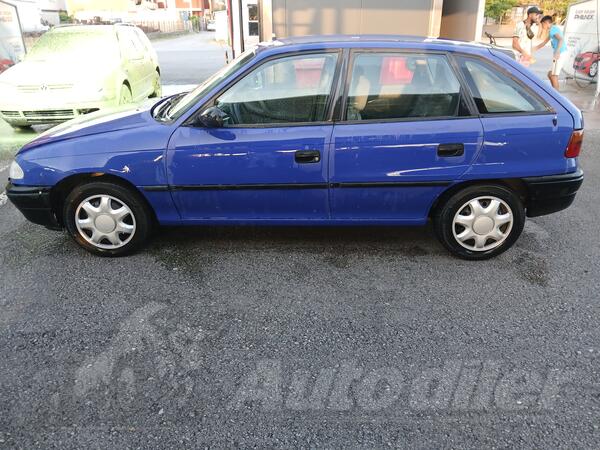 Opel - Astra - 1.7