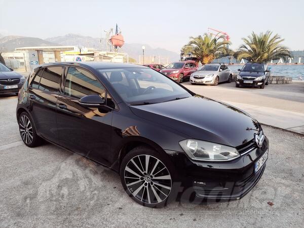 Volkswagen - Golf 7 - 1.2