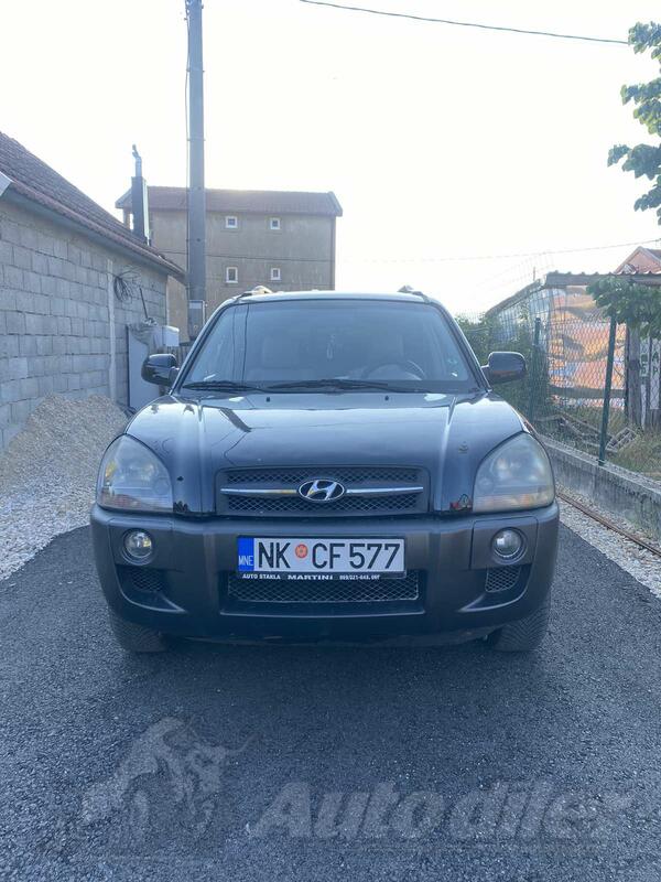 Hyundai - Tucson - 2.0 CRDI 4WD