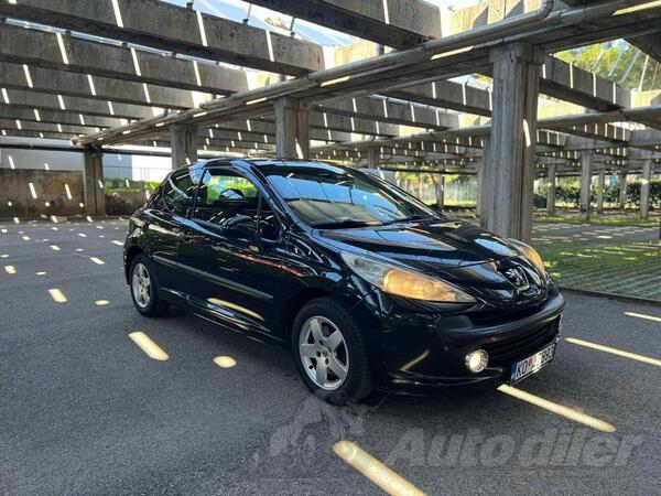 Peugeot - 207 - 1.6 HDI