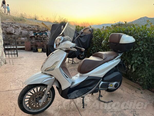Piaggio - Beverly