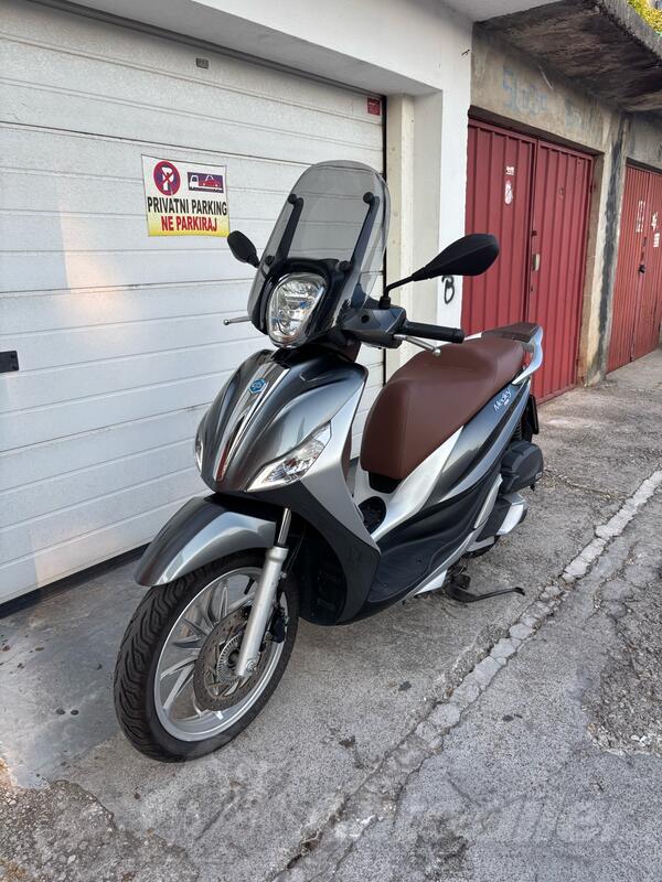 Piaggio - Medley