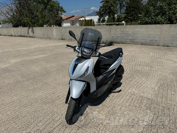 Piaggio - BEVERLY 310 HPE