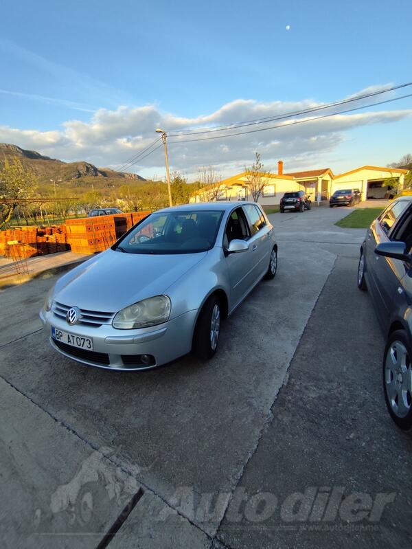 Volkswagen - Golf 5 - 1.9 TDI