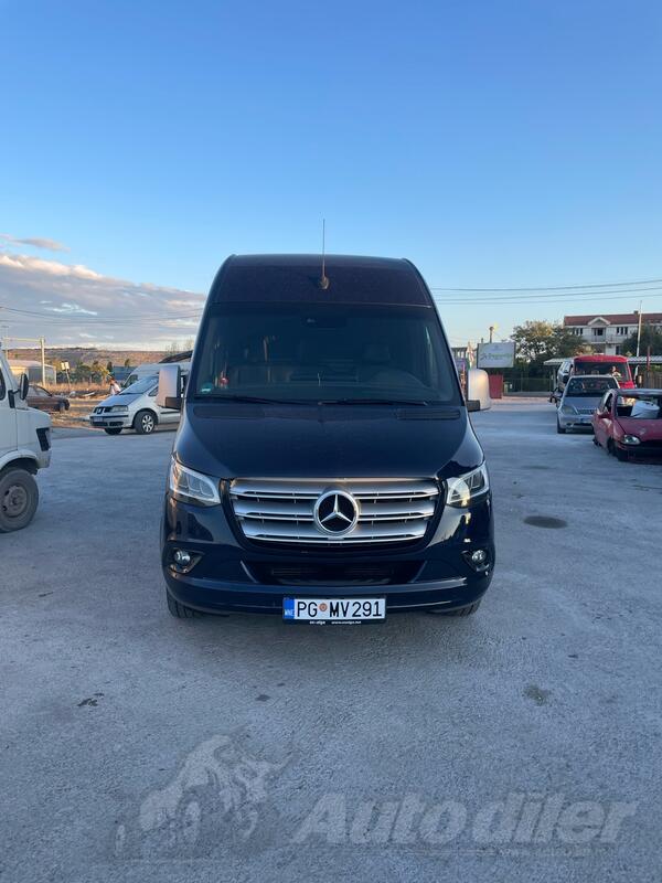 Mercedes Benz - Sprinter
