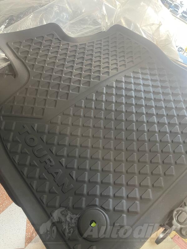 Patosnice za Volkswagen - Touran