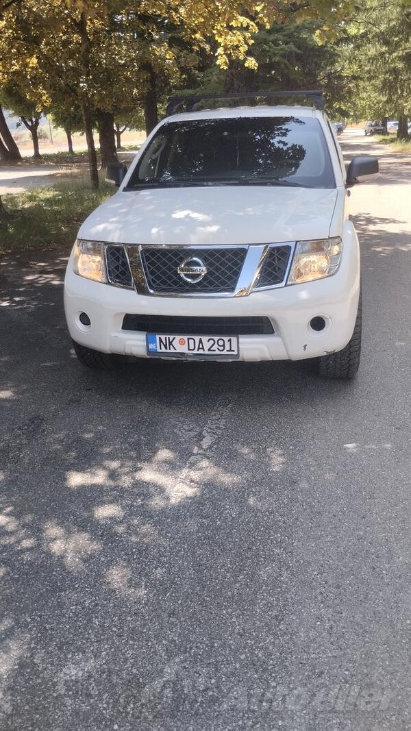Nissan - Pathfinder - 2.5