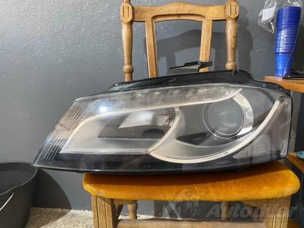 Lijevi far za Audi - A3    - 2010