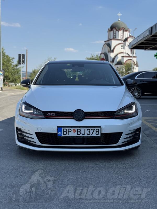 Volkswagen - Golf 7 - 2.0 TSI