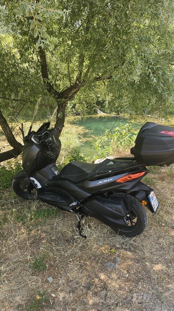 Yamaha - XMAX